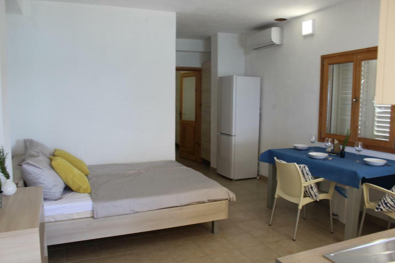 Apartments Andrea เวลาลูกา ภายนอก รูปภาพ