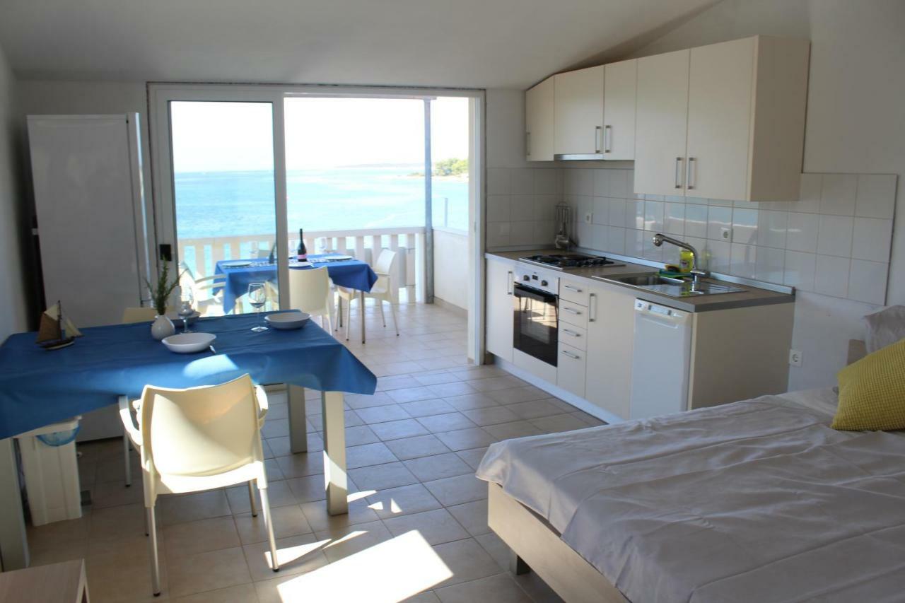 Apartments Andrea เวลาลูกา ภายนอก รูปภาพ